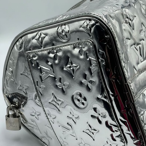 Louis Vuitton Limited Edition Silver Monogram Miroir Speedy 35 - Picture 5 of 16